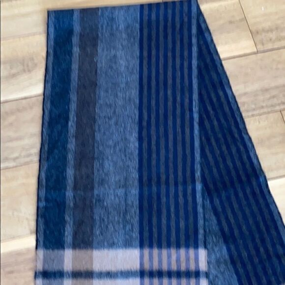 Club  Room cashmere scarf - Picture 3 of 5